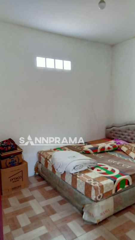 rumah second dekat polsek pancoran mas rohkus