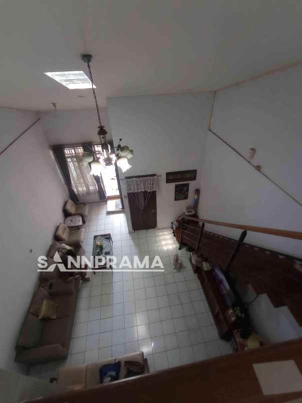 rumah second dekat polsek pancoran mas rohkus