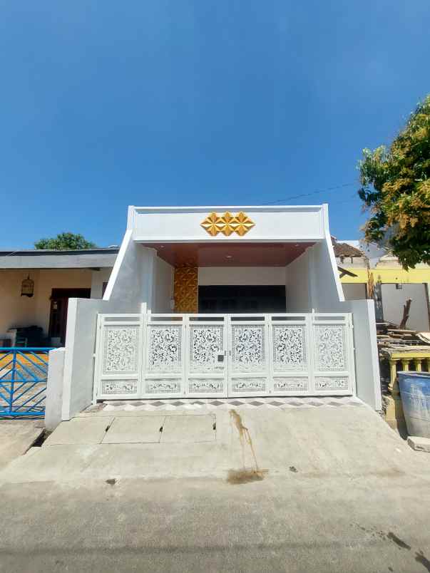 rumah second full renove siap huni di semarang