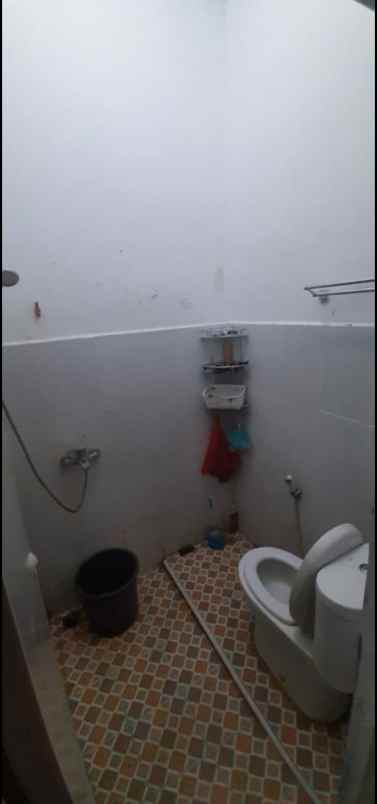 rumah second hook furnished di bedahan sawangan