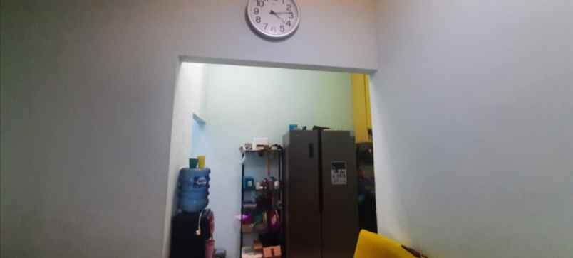 rumah second hook furnished di bedahan sawangan