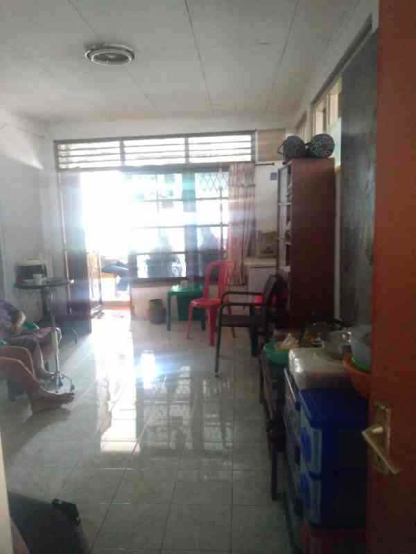 rumah second strategis di perumnas beji depok utara