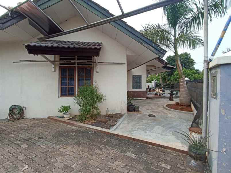 rumah seken lokasi nyaman di cakra cinere