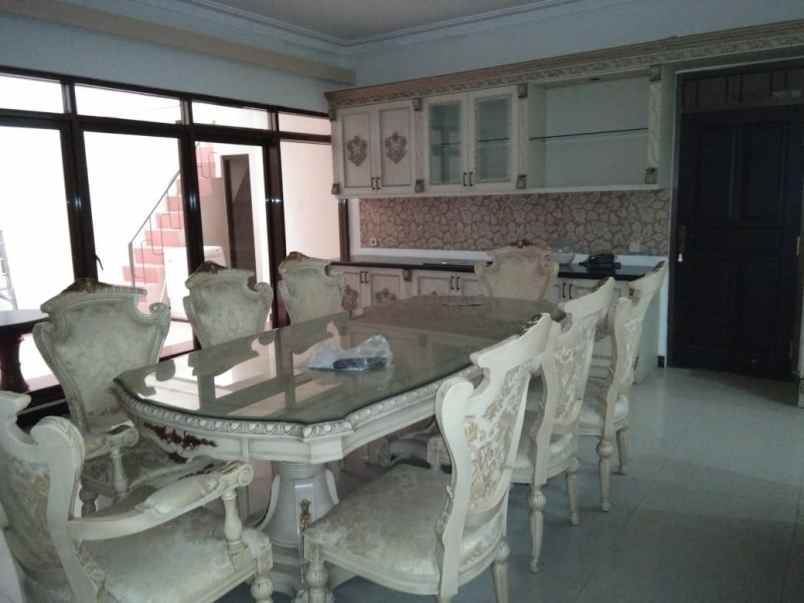 rumah semi furnish di dharma husada indah