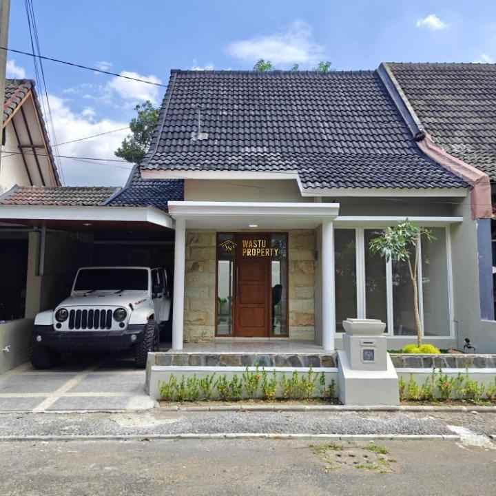 rumah siap huni dalam perumahan di jalan palagan