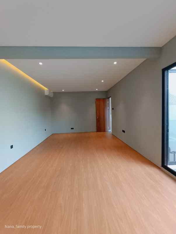 rumah siap huni design modern di joglo jakbar