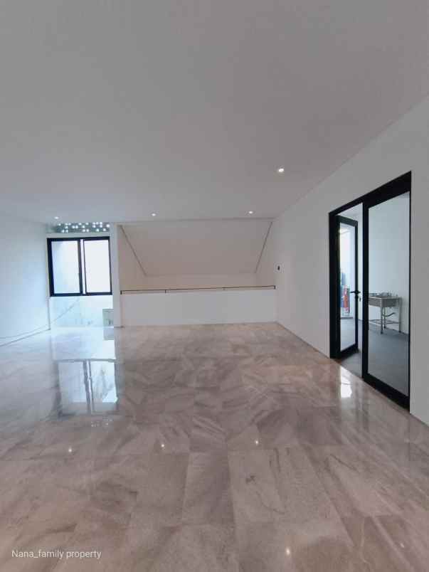 rumah siap huni design modern di joglo jakbar