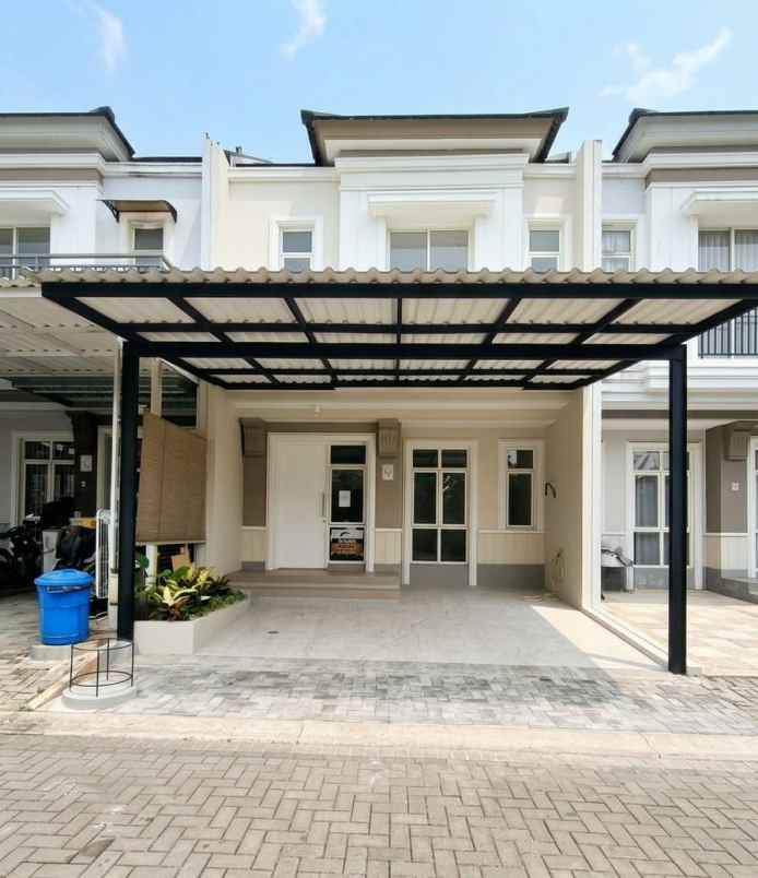 rumah siap huni lokasi strategis di nusaloka bsd