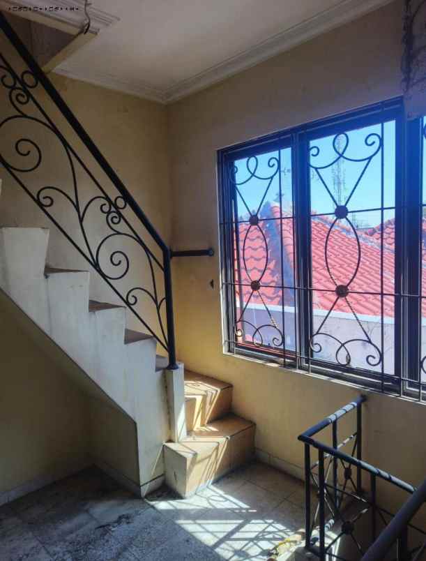 rumah sorento pakuwon city strategis