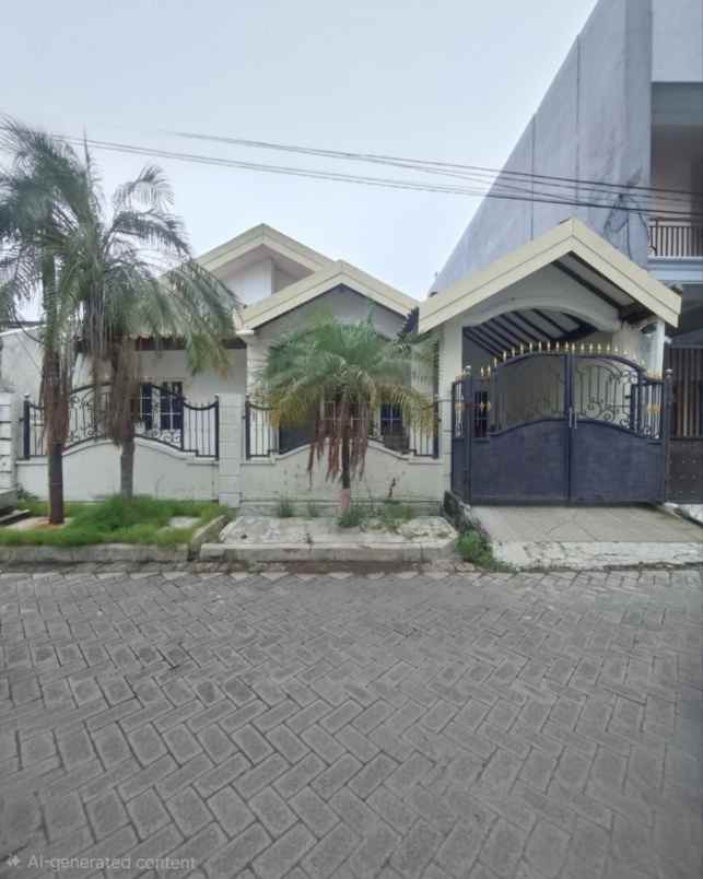 rumah sutorejo utara strategis
