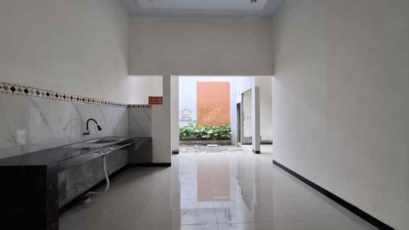 rumah tanah luas 4 kamar di maguwoharjo sleman