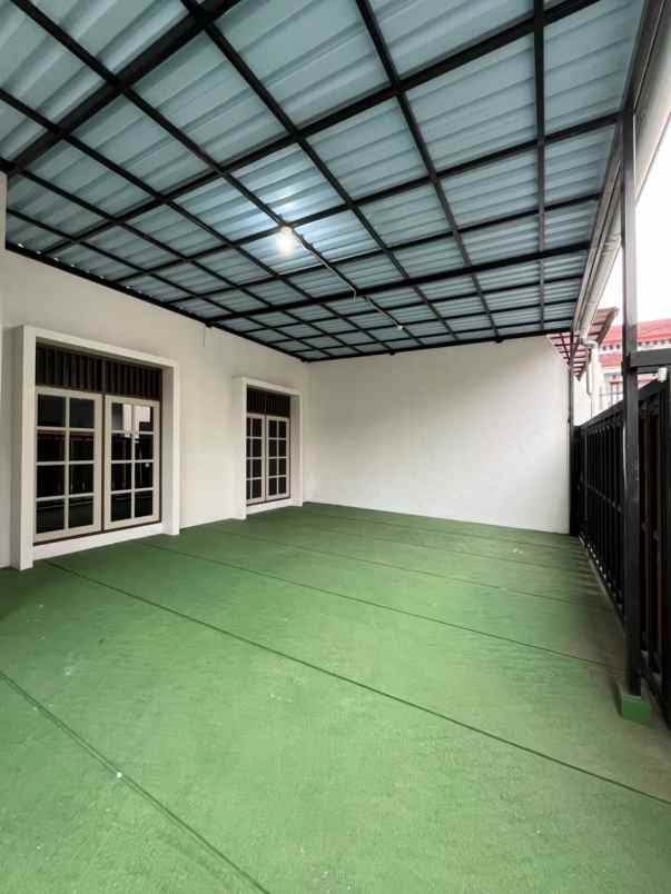 rumah tanah luas siap huni di pondok bambu