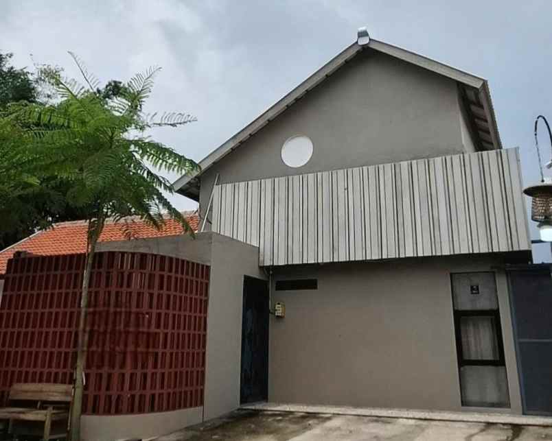 rumah villa dekat kampus uii kaliurang km 14