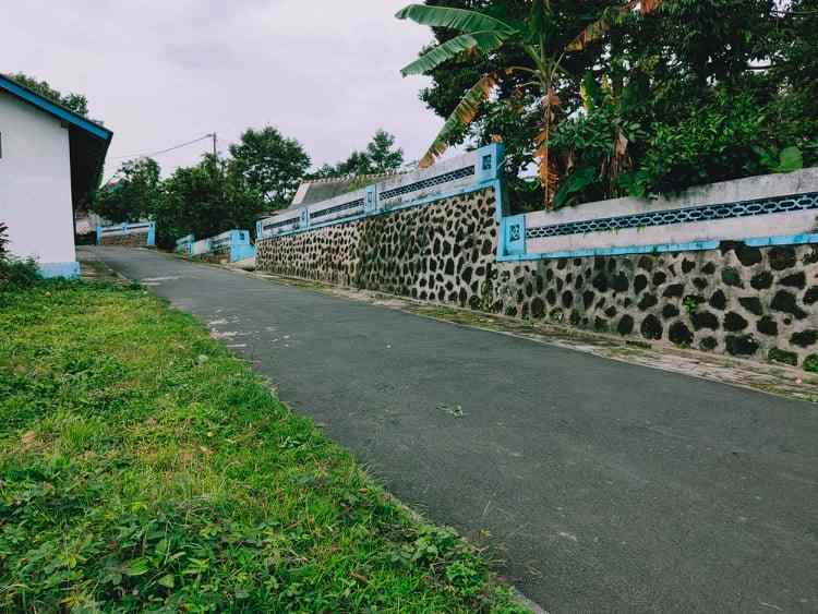 tanah dekat pasar kemuning