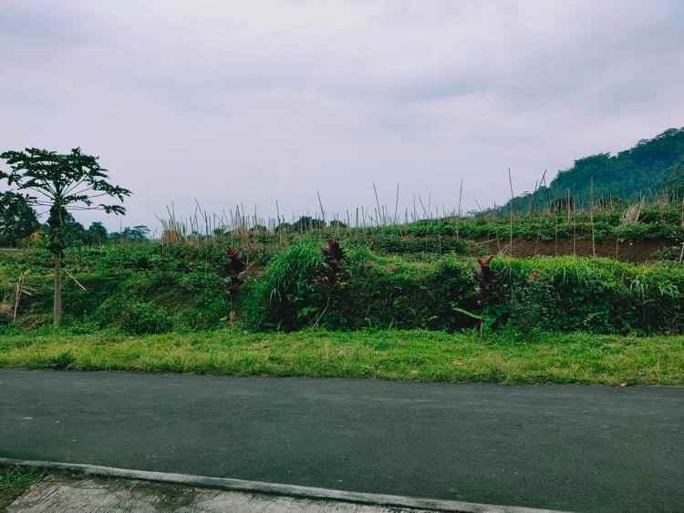 tanah dekat pasar kemuning