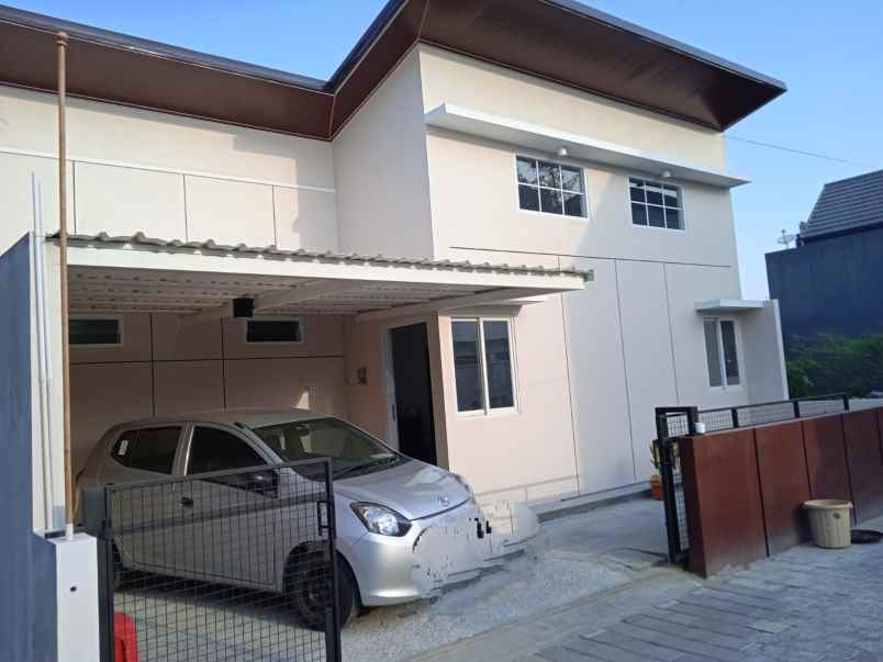 utara umy rumah dalam cluster ambarketawang siap huni