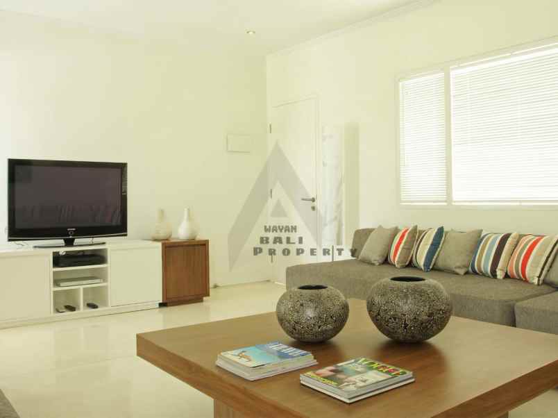 villa jl batu bolong