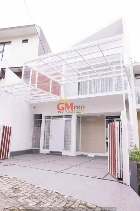 620 rumah modern dengan view di cigadung bandung utara