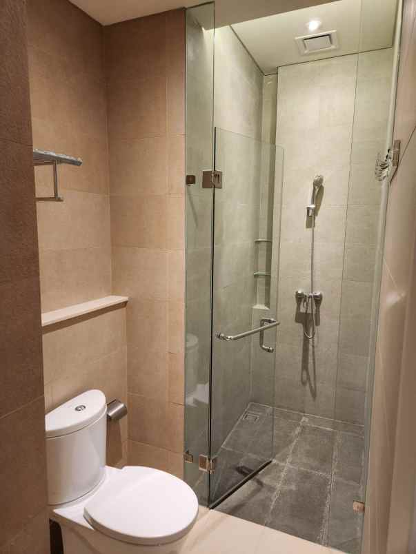 apartemen one galaxy residence