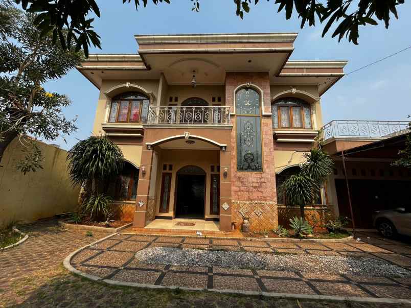 big land big house dijual rumah cijantung 2 lantai