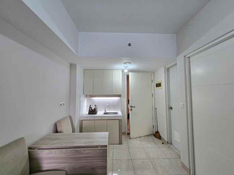 dijual apartemen apartemen the springlake