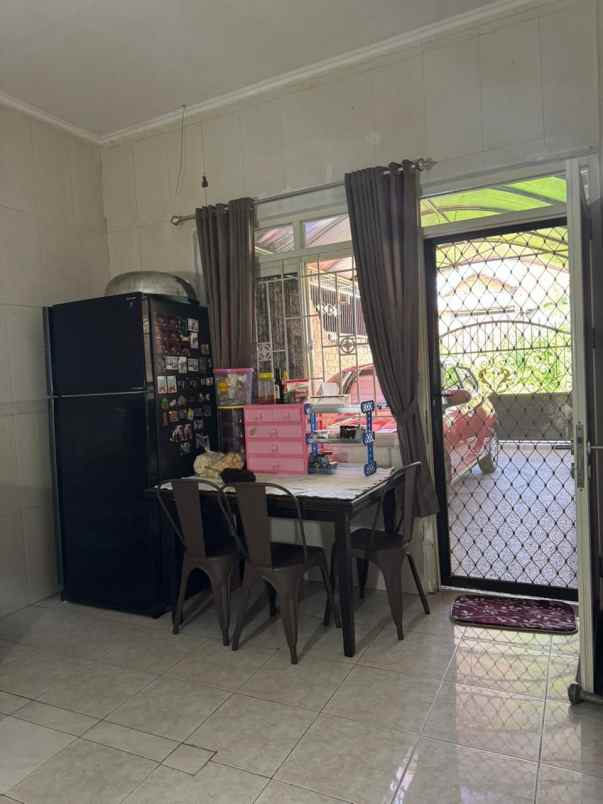 dijual apartemen semampir