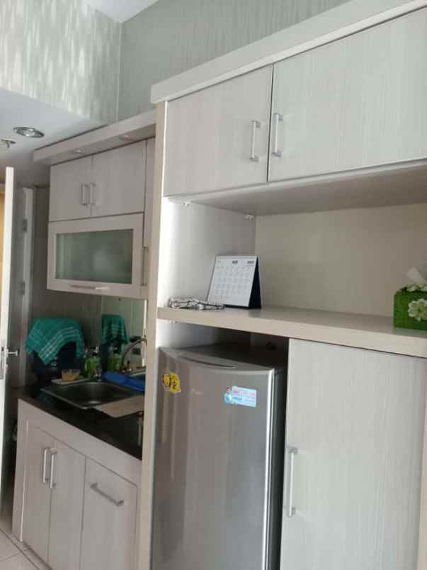 dijual apartemen the springlake tower