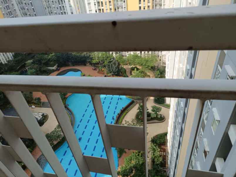 dijual apartemen the springlake tower