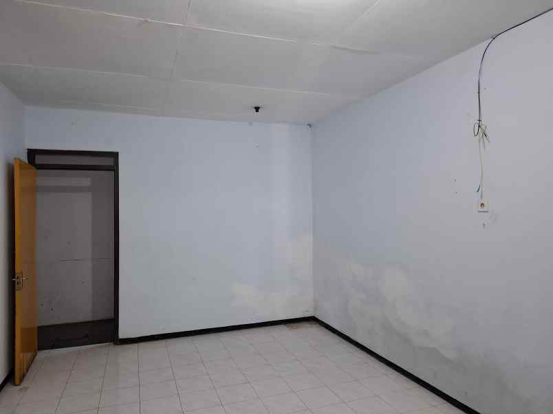 dijual disewakan rumah di bukit permai jember