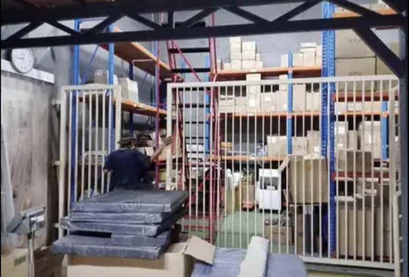 dijual hotel pergudangan berlian 88