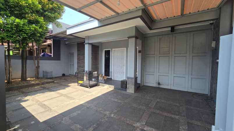 dijual komplek perumahan singgasana pradana bandung