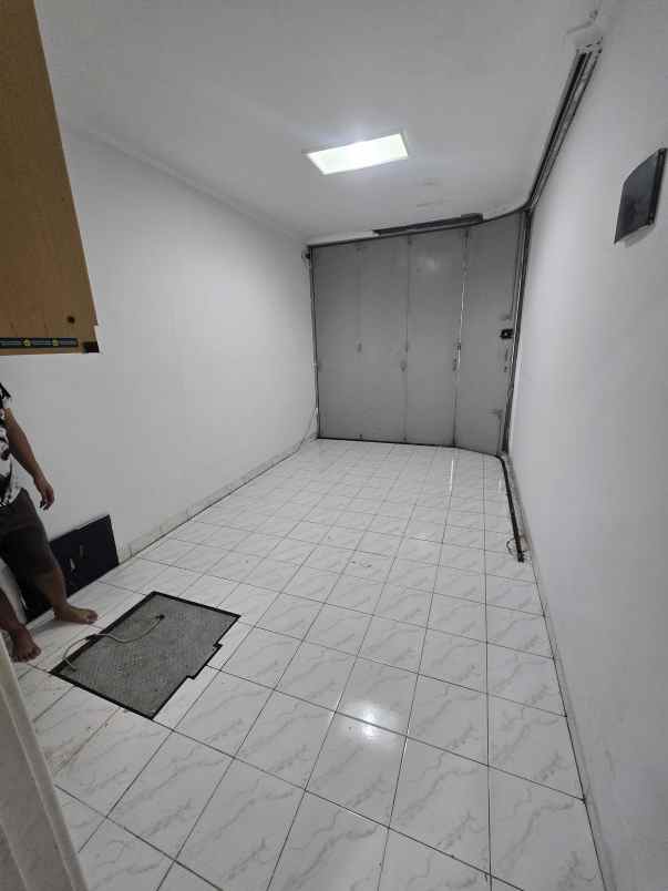 dijual komplek perumahan singgasana pradana bandung