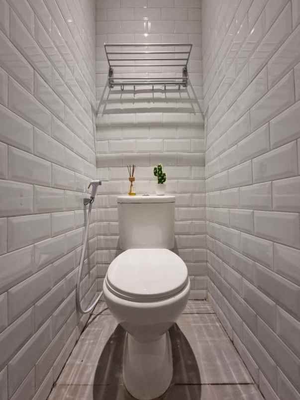 dijual kost gading serpong