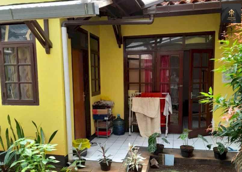 dijual kost jl babakan jeruk setrasari