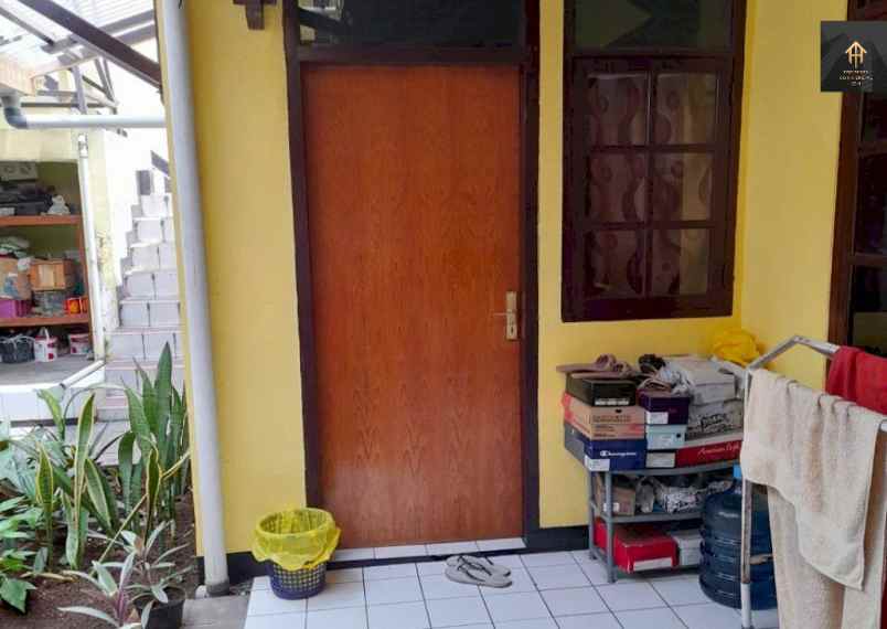 dijual kost jl babakan jeruk setrasari
