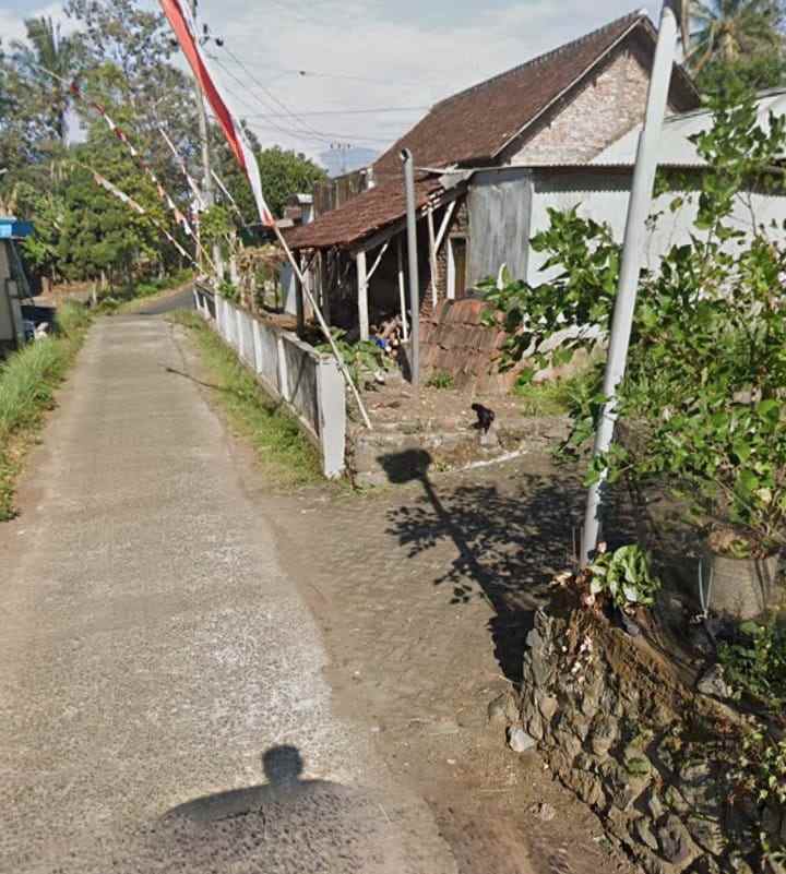 dijual murah rumah pinggir jalan aspal strategis