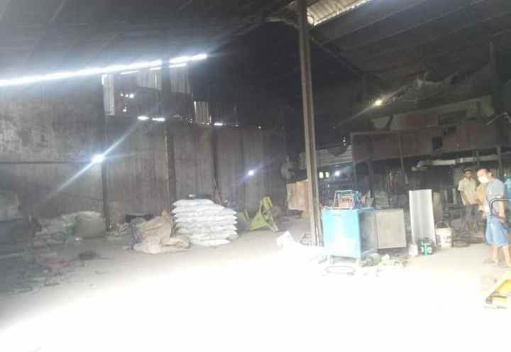 dijual pabrik plastik 3300 m2 bantargebang