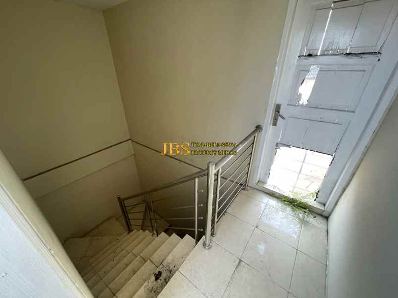 dijual ruko 2 5 tingkat di jalan cemara gg seri medan