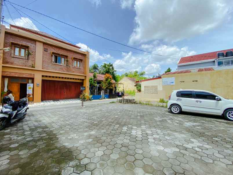 dijual ruko gudang kantor condongcatur kec depok kab