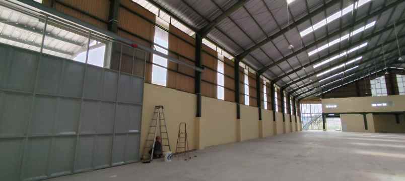 dijual ruko gudang kantor delta silicon 3