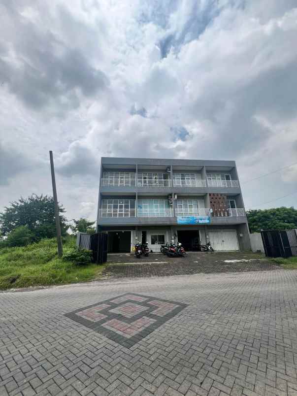 dijual ruko gudang kantor dian istana