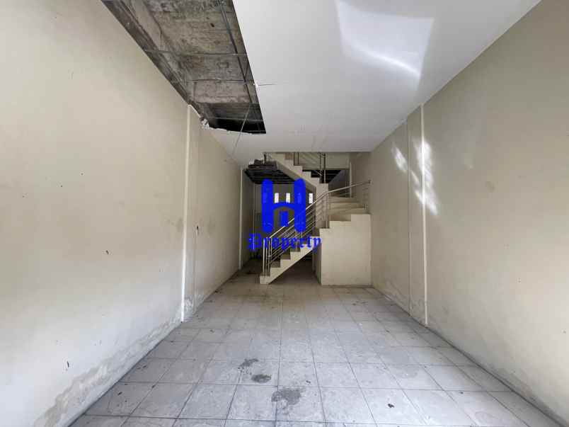 dijual ruko gudang kantor jalan cemara gg seri