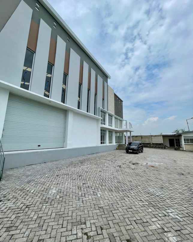 dijual ruko gudang kantor medureso kec dawar