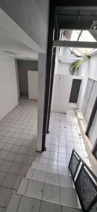 dijual ruko gudang kantor pertigaan ciluncat soreang