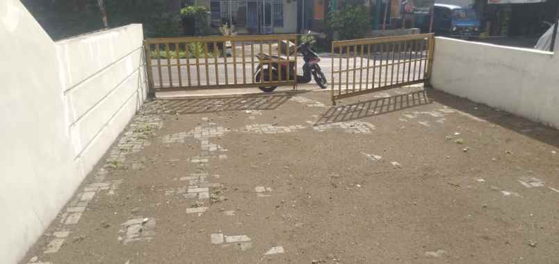 dijual ruko lokasi bandulan barat malang