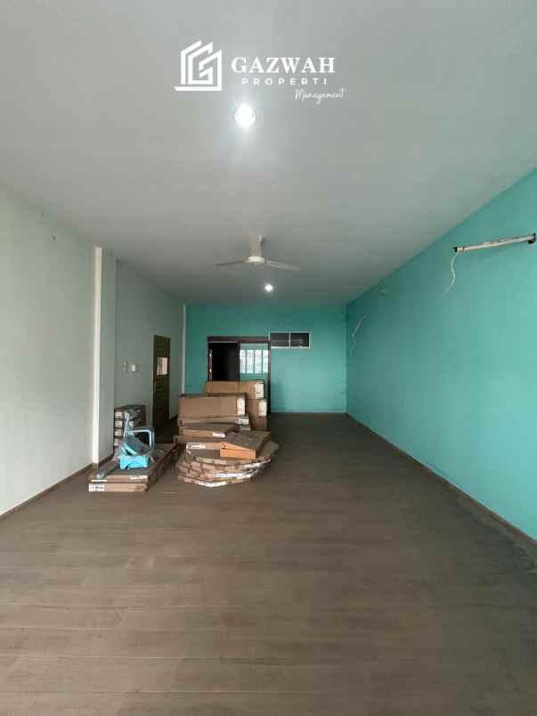 dijual ruko lokasi strategis sangat cocok untuk usaha