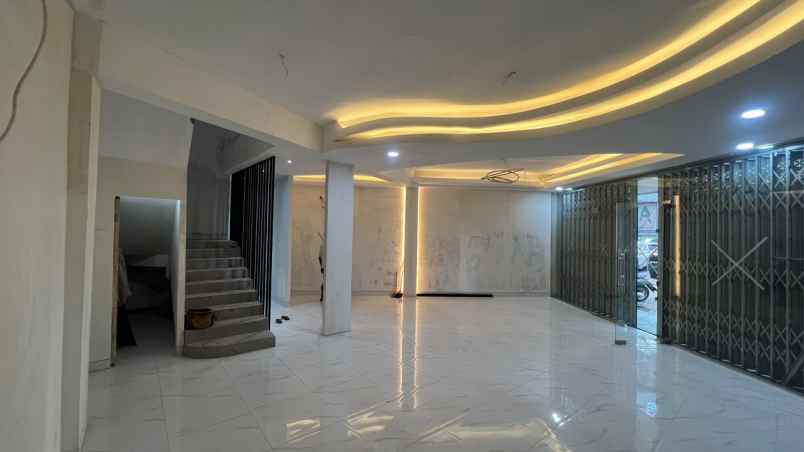 dijual ruko lokasi strategis wr soepratman kota malang