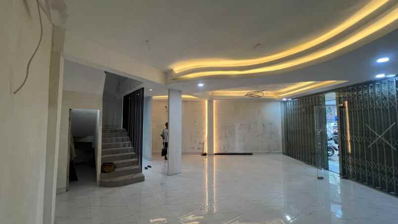 dijual ruko lokasi strategis wr soepratman kota malang