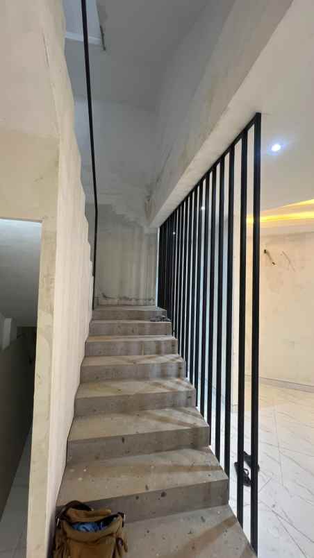 dijual ruko lokasi strategis wr soepratman kota malang