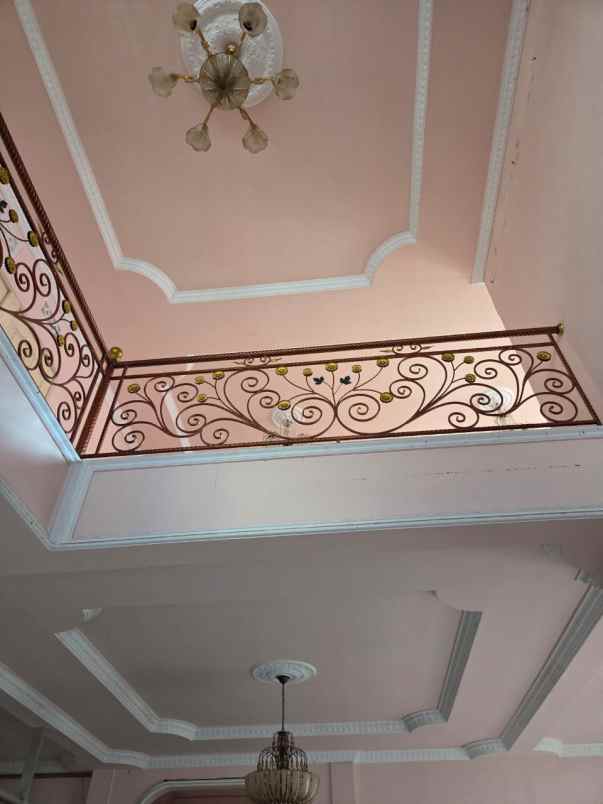 dijual rumah 2 lanta seharga rp 1m di pontianak